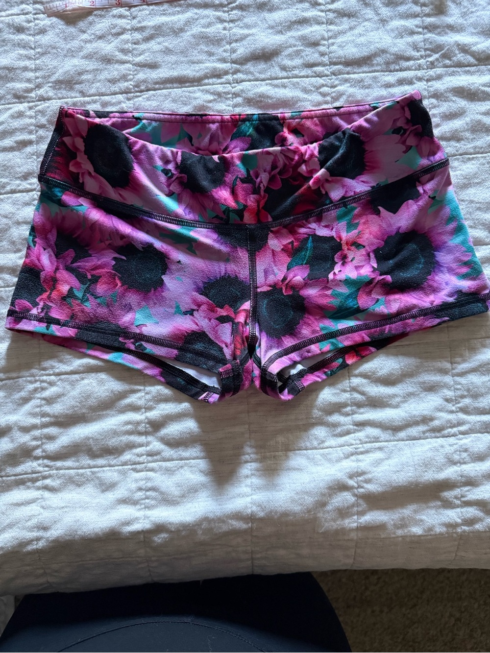 Fleo Sunflower Crush 2” Shorts